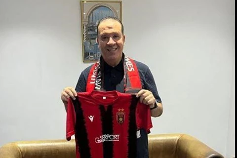 رسميًا.. نبيل معلول يتولى تدريب اتحاد العاصمة الجزائري 